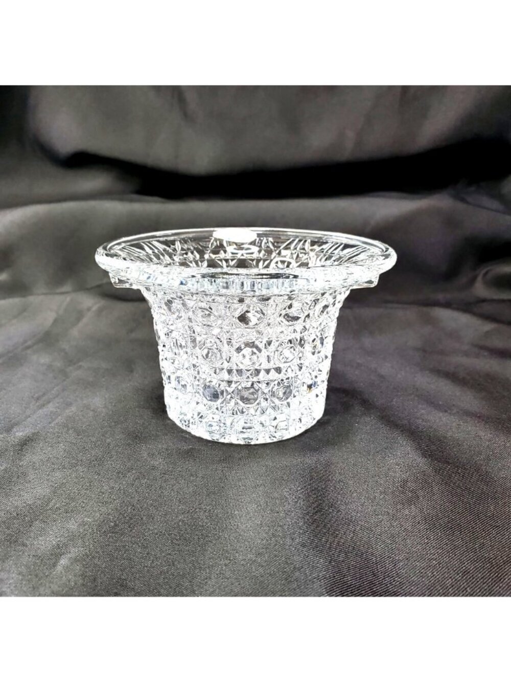 VTG GLOWS Avon Fostoria Exclusive Glass Basket 1970s GLOWS Missing handle - Picture 9 of 13